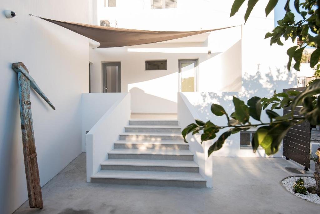 Rivière Residence Paros