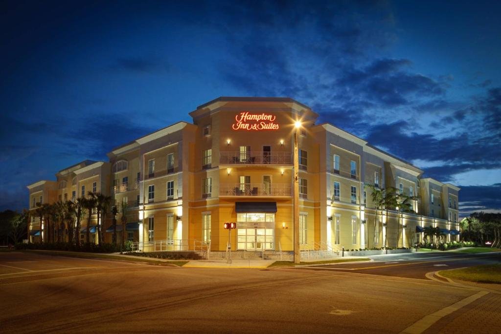 Hampton Inn and Suites by Hilton Vero Beach-Downtown