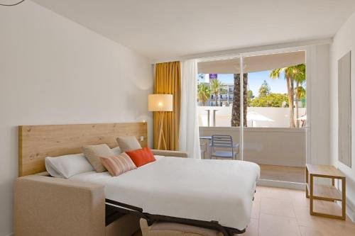 Imagen 1 de Palmanova Beach Apartments by TRH